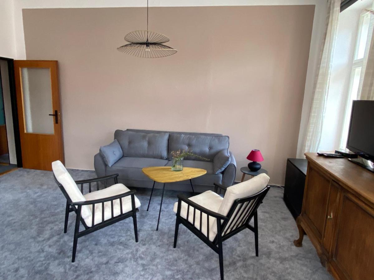 Apartment Stara Posta Hartmanice  Екстер'єр фото