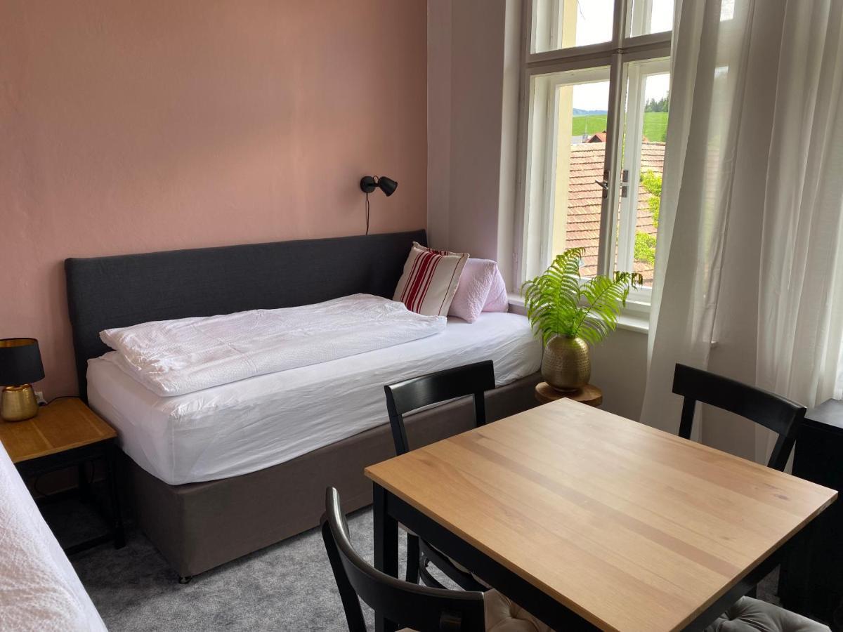 Apartment Stara Posta Hartmanice  Екстер'єр фото